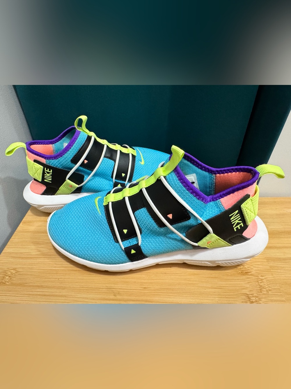 Nike Vortak Lagoon Pulse, men’s 8/women’s 9.5